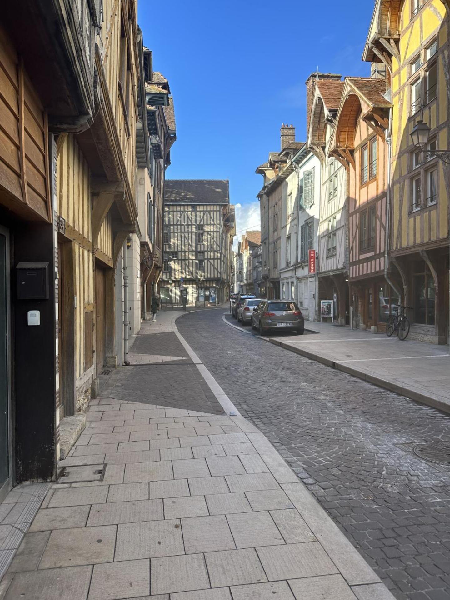 Maison Atypique En Centre-Ville Troyes Exterior foto